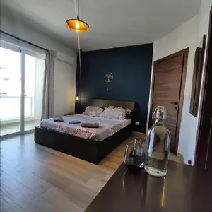  Séjour chez l'habitant Airport Bedroom With Your Own Private Bathroom Self Check In And Self Check Out Air-condition Included