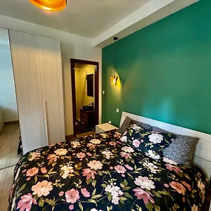  Séjour chez l'habitant Airport Deluxe Bedroom And Private Bathroom Near Airport Self Check In And Self Check Out
