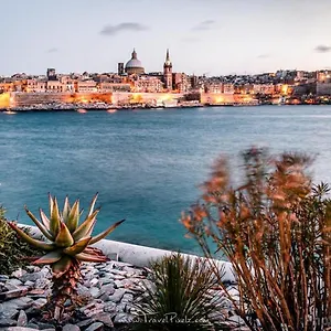 Appartamento Exceptional 3-bedroom Apartment, - Tigne Point!, Sliema